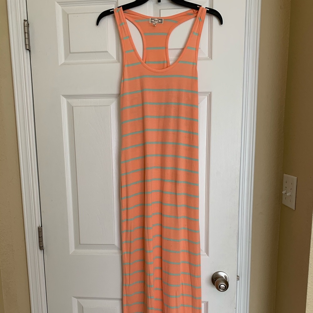 Beach dress— PERFECT FOR SUMMER!